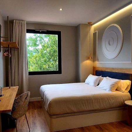 Habital Suites Jaca Exterior photo