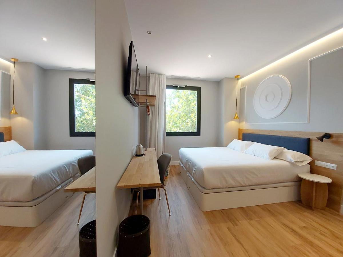 Habital Suites Jaca Exterior photo