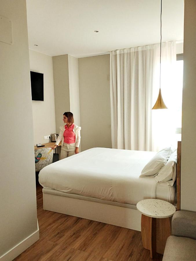 Habital Suites Jaca Exterior photo