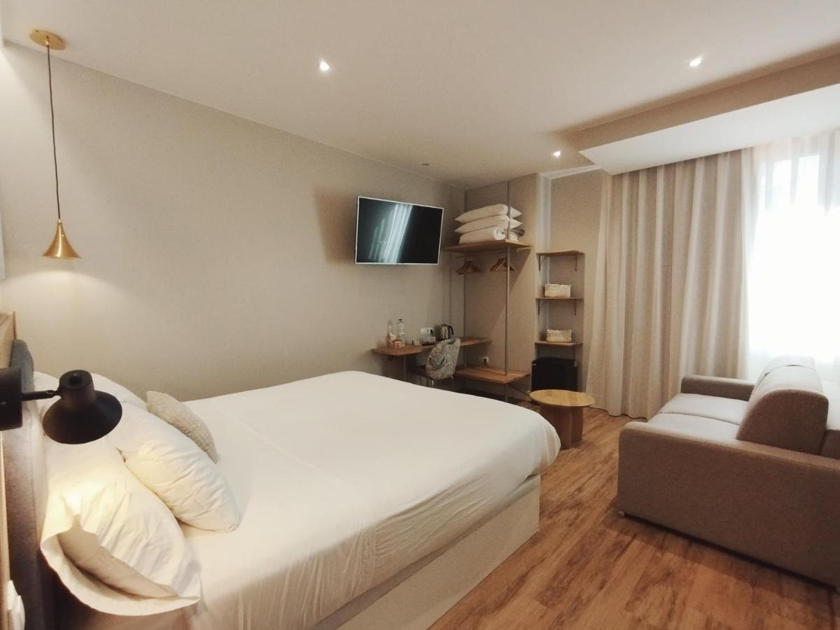 Habital Suites Jaca Exterior photo