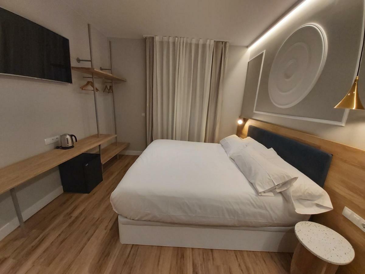 Habital Suites Jaca Exterior photo