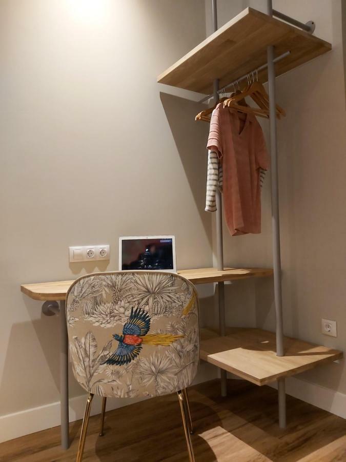 Habital Suites Jaca Exterior photo